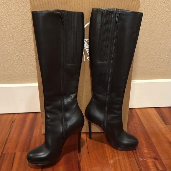 Christian Louboutin Botalili 120 Callf Black Leather Knee-High Boots - Picture 3 of 14